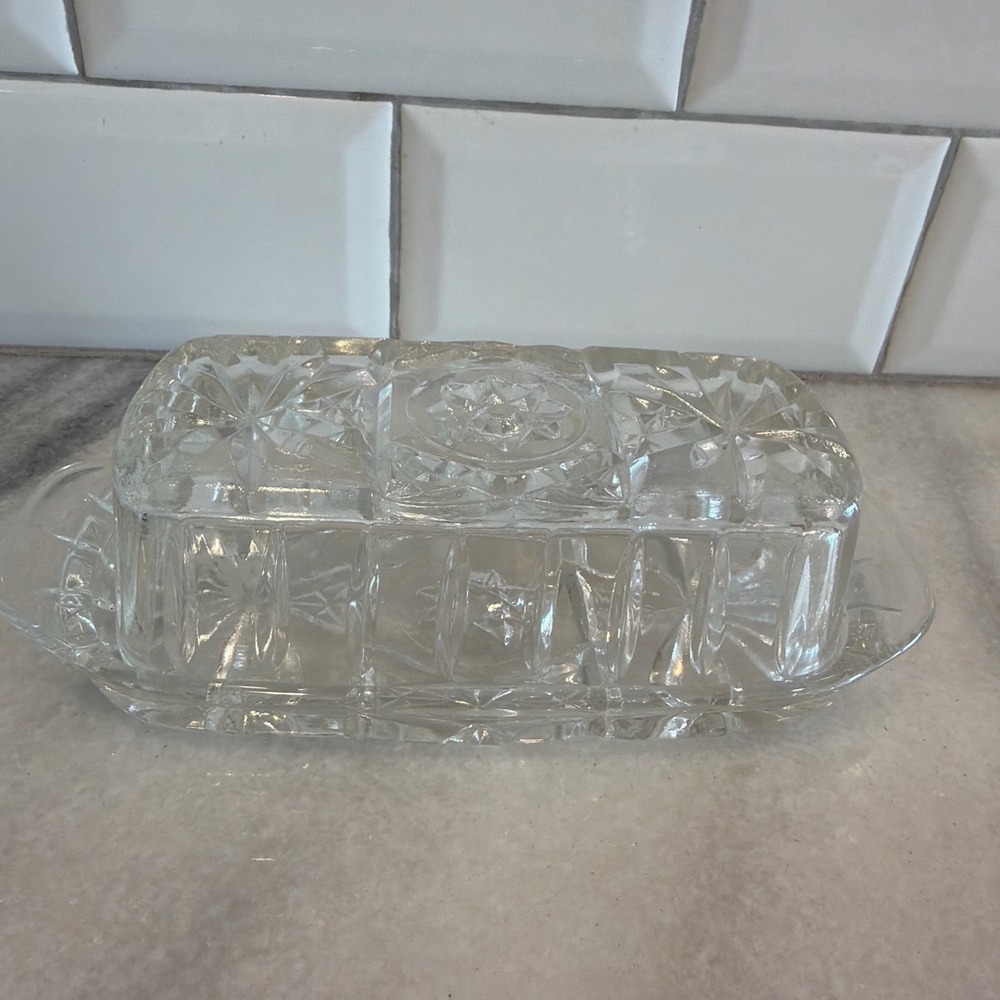 Vintage Anchor Hocking Clear Pressed Cut Glass Covered Butter Dish Starburst GW6